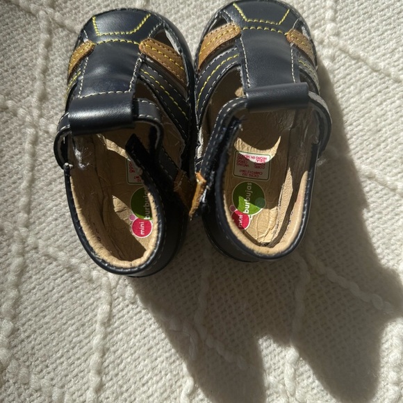Stylish Baby Walker Shoes in Black and Brown - Picture 3 of 3